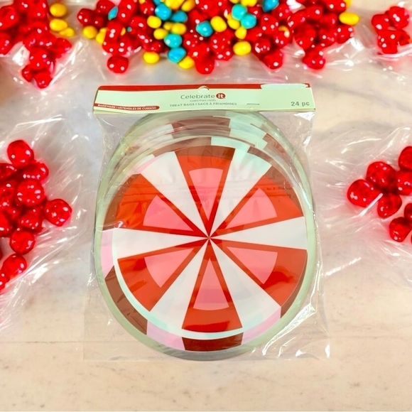 Set of 5 Celebrate It Goodies Bags Christmas Candy Treat Bags Round Plastic Bags - Picture 1 of 3